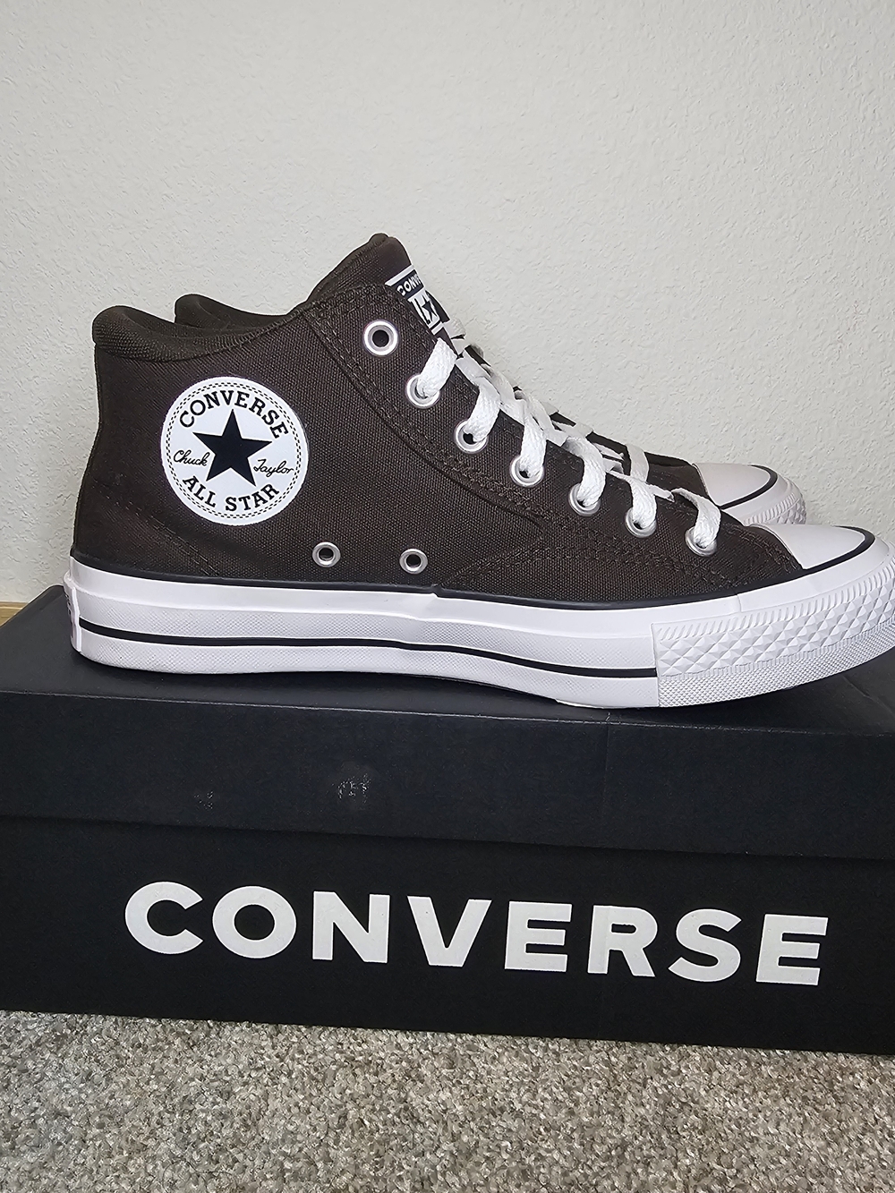 Converse Chuck Taylor All Star High Top Sneakers - Black